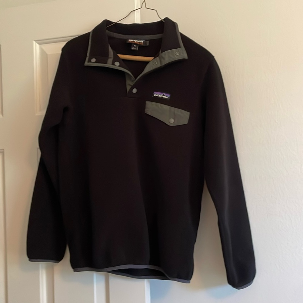 Patagonia black pullover sweater